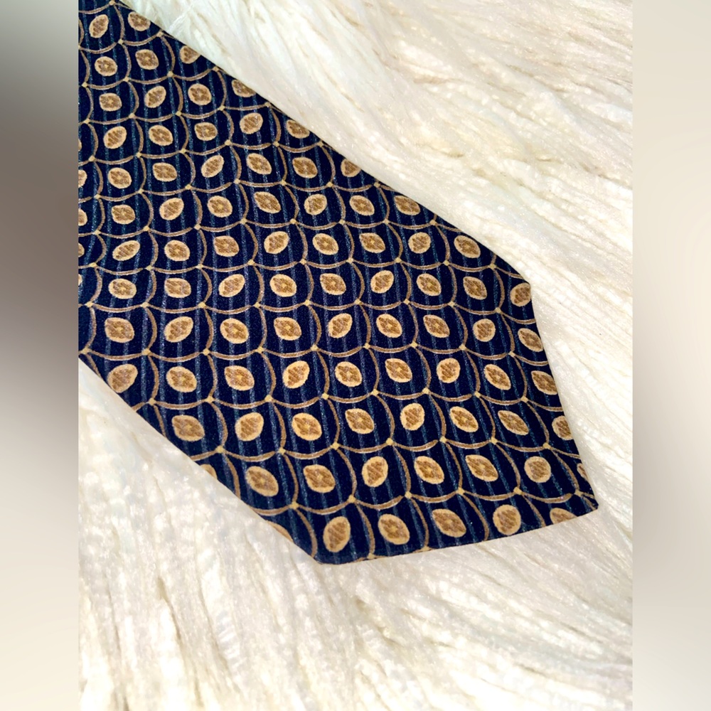 Pendleton Navy And Tan Leaf Pattern Tie - image 1